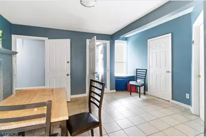 176C Parker St, Newark, NJ 07104 - Photo 5