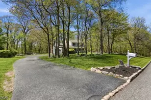 63 Skyline Dr, Sparta Township, NJ 07871 - Photo 3