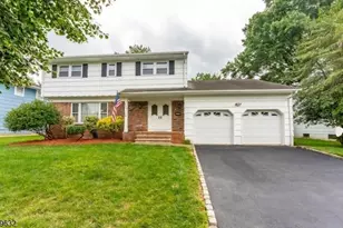 712 Moses Dr, Rahway, NJ 07065 - Photo 1