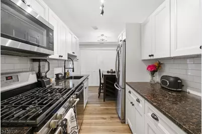 462 D River R #D, Nutley Twp., NJ 07110 - Photo 19