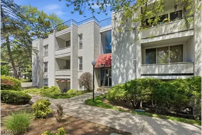 462 D River R #D, Nutley Twp., NJ 07110 - Photo 1