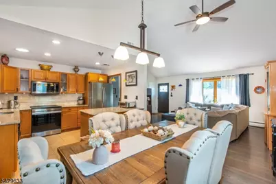 1 Circle Blvd, West Milford, NJ 07435 - Photo 7