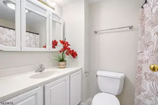 40 Jefferson Dr, Piscataway Township, NJ 08854 - Photo 11