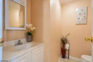 40 Jefferson Dr, Piscataway Township, NJ 08854 - Photo 15