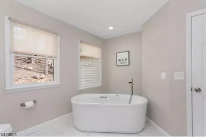 15 Malcolm Pl, Mahwah, NJ 07430 - Photo 25