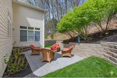 15 Malcolm Pl, Mahwah, NJ 07430 - Photo 33