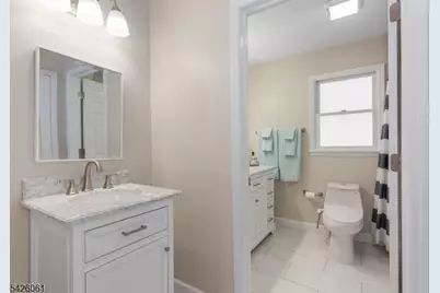 15 Malcolm Pl, Mahwah, NJ 07430 - Photo 29