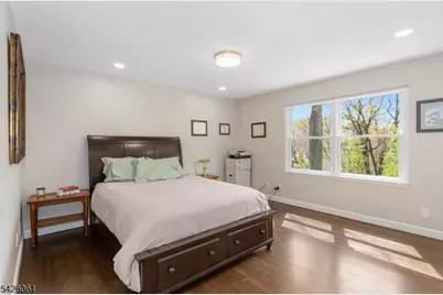 15 Malcolm Pl, Mahwah, NJ 07430 - Photo 27
