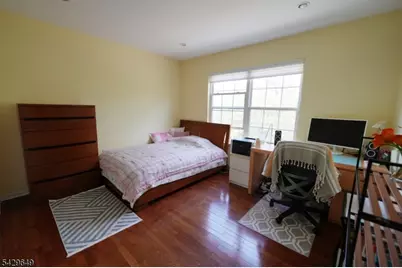 10 Queens Ln, Wayne, NJ 07470 - Photo 9