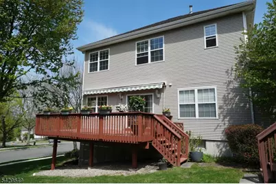 10 Queens Ln, Wayne, NJ 07470 - Photo 25
