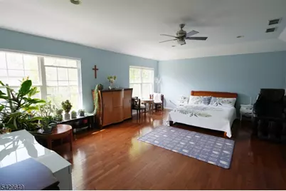 10 Queens Ln, Wayne, NJ 07470 - Photo 11