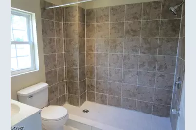 279 Oregon St, Union Township, NJ 07088 - Photo 13
