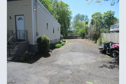 279 Oregon St, Union Township, NJ 07088 - Photo 3