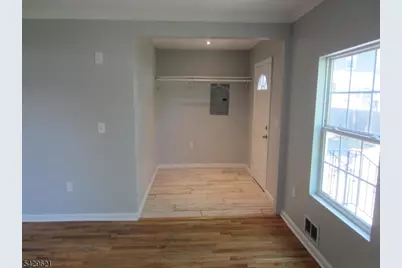279 Oregon St, Union Township, NJ 07088 - Photo 7