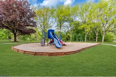 527 Andria Ave #223, Hillsborough Township, NJ 08844 - Photo 25