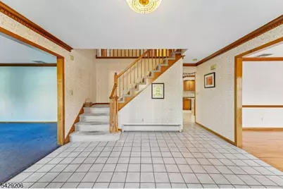 86 Timberline Dr, Wayne Twp., NJ 07470 - Photo 3
