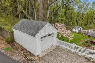 499 Shire Rd, Holland Township, NJ 08848 - Photo 9