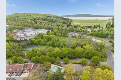 2 Daniel Ct, Lebanon, NJ 08833 - Photo 33