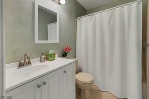 60 Woodward Ln, Bernards Township, NJ 07920 - Photo 19