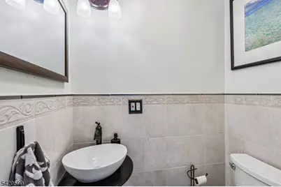 270 Longview Rd, Union Township, NJ 07083 - Photo 13