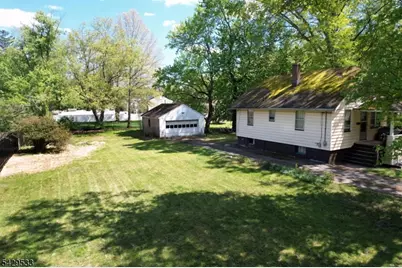 86 Greenwood Ave, Pequannock Township, NJ 07440 - Photo 3