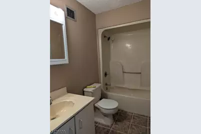10 N Wood Ave #518, Linden, NJ 07036 - Photo 11