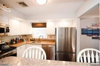 11 S Maple #B, Park Ridge, NJ 07656 - Photo 7