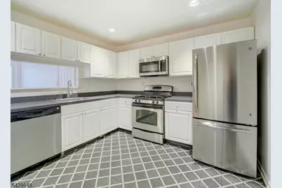 50 Pine Street 7 #N, Montclair, NJ 07042 - Photo 9