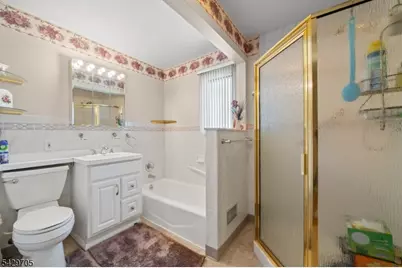 43 Elm Hill Rd, Clifton, NJ 07013 - Photo 13