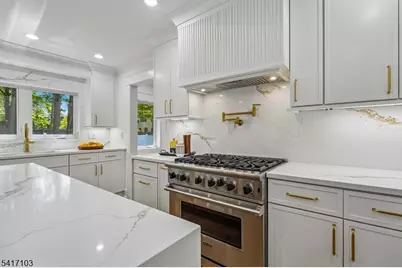 4 Holmes Ave, New Providence, NJ 07974 - Photo 7