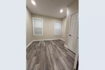 811 S 13th St, Newark, NJ 07108 - Photo 3