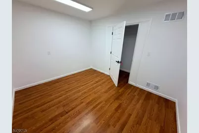 1310 Hamburg Tpke, Wayne, NJ 07470 - Photo 5