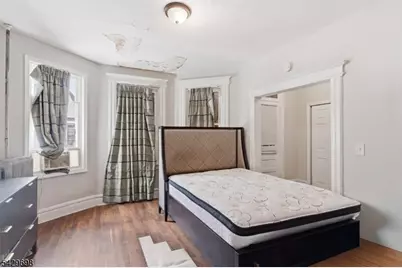 530 Norwood St, East Orange, NJ 07018 - Photo 15