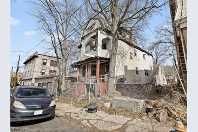 18 Roosevelt Ter, Irvington, NJ 07111 - Photo 3