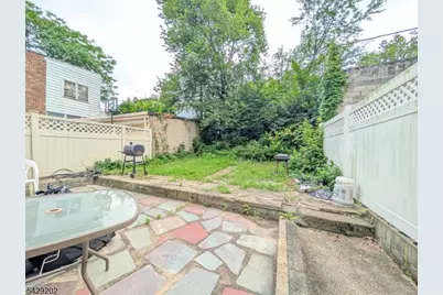 203 Lake St, Newark, NJ 07104 - Photo 31