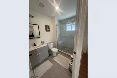 754 Seaport Dr #B, Elizabeth, NJ 07201 - Photo 9