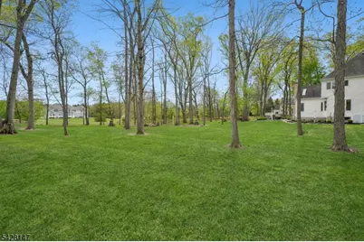 4 Flintlock Rd, Readington, NJ 08822 - Photo 5