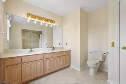 4 Flintlock Rd, Readington, NJ 08822 - Photo 35