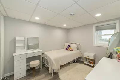 372 E Shore Trl, Sparta Township, NJ 07871 - Photo 25