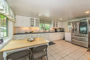 372 E Shore Trail, Sparta Township, NJ 07871 - Photo 3