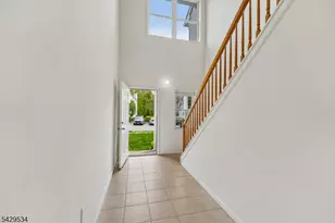 26 DeCroce Ct, Parsippany, NJ 07054 - Photo 19