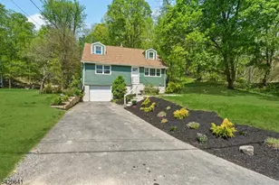 8 Andrea Dr, Vernon, NJ 07462 - Photo 1