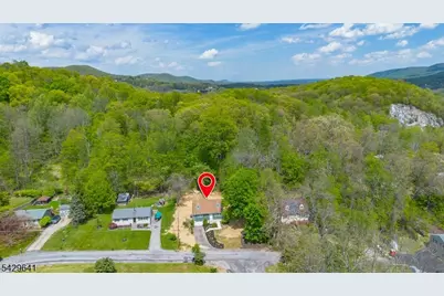 8 Andrea Dr, Vernon, NJ 07462 - Photo 25