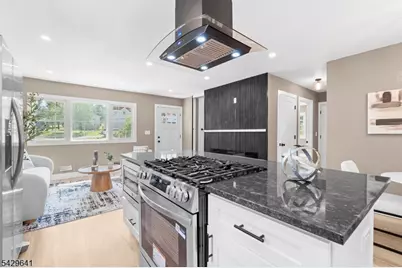 8 Andrea Dr, Vernon, NJ 07462 - Photo 9