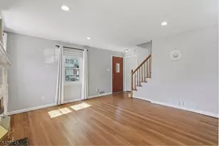 2 Lloyd Pl, Belleville, NJ 07109 - Photo 7