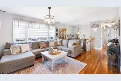 68 Doris Way, Clark Township, NJ 07066 - Photo 5