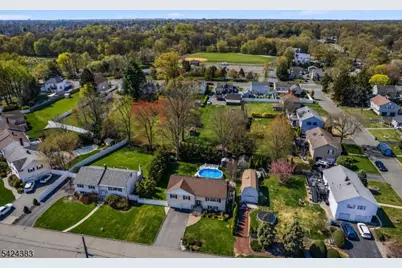 68 Doris Way, Clark Township, NJ 07066 - Photo 35
