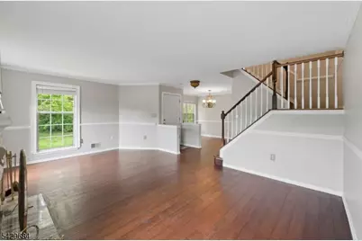 601 Lindsley Ct, Burlington Twp., NJ 08016 - Photo 3