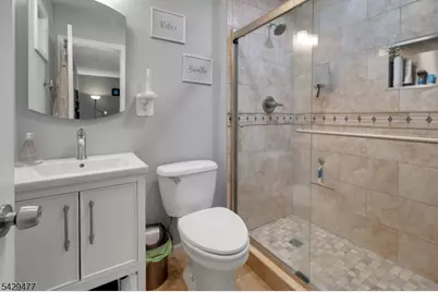 10 Ronald Ter, Springfield, NJ 07081 - Photo 17