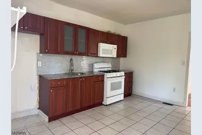 45 Ogden St, Newark, NJ 07104 - Photo 7